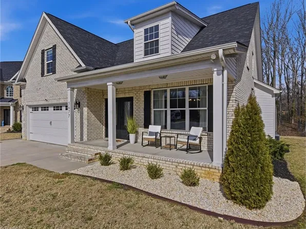 5677 Lauren Acres Ct, Winston Salem, NC 27103