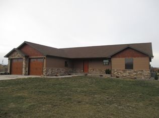 8 Copper Creek Trl, Cody, WY 82414