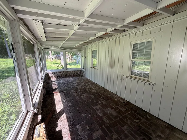 2537 Brigadoon Ln — Photo 14