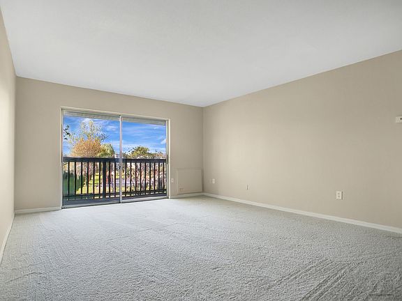 5th image of 1695 Lee Rd APT D211