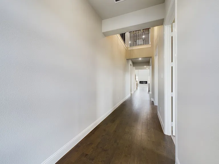 11192 Hocking Hills Dr — Photo 22