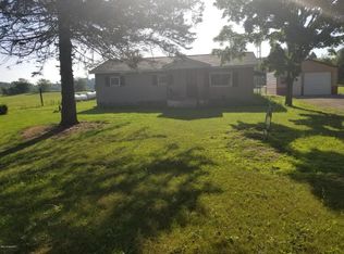 2956 Lilac Rd, Hillsdale, MI 49242