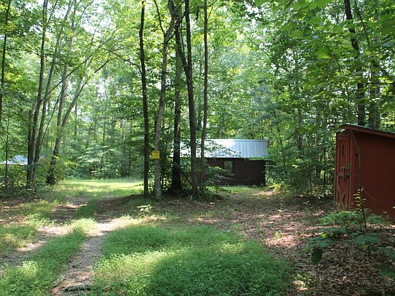 3rd image of 804 Pleasant Hill Cemetery Ln