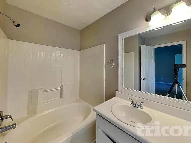 195 Falcon Ridge Dr — Photo 8