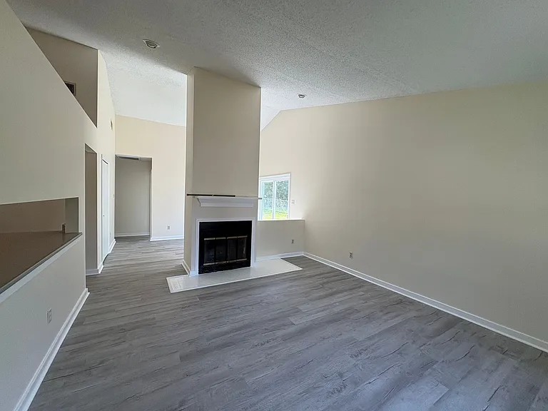 3706 Dovefield Ct — Photo 2