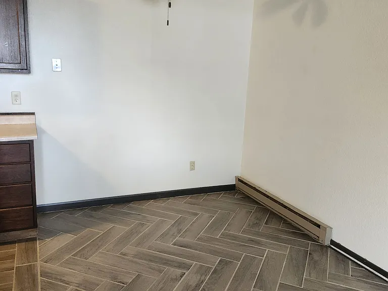 515 22nd Ave W #108 — Photo 4