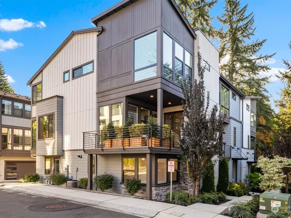 7825 NE 121st Lane #C, 7, Kirkland, WA 98034