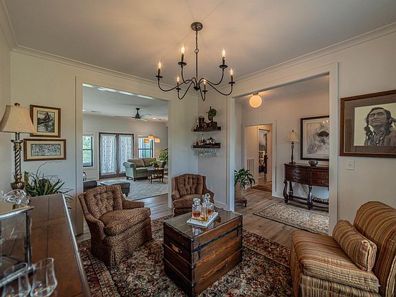 5th image of 143 Hill Creek Ln