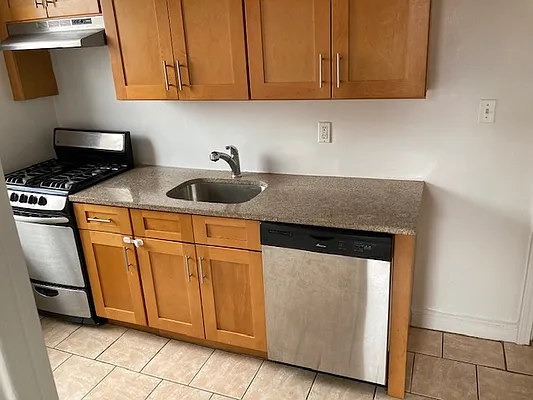 Rented by The Coop Connection LLC | media 18