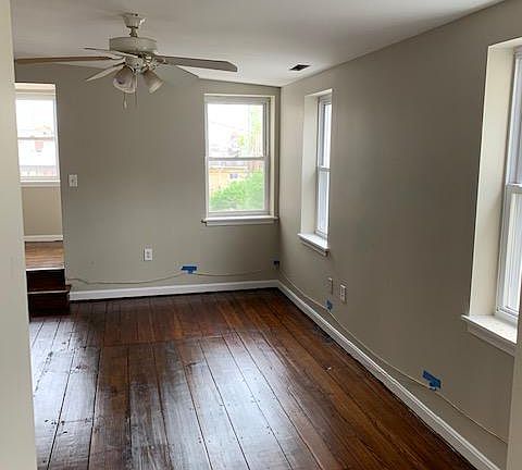 Main bedroom 12 x 11 (w walk out terrace)