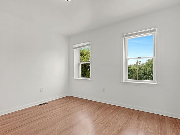 3rd image of 2629 Dulany St