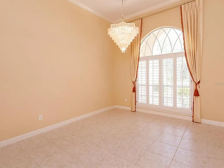 208 Heatherwood Ct — Photo 7