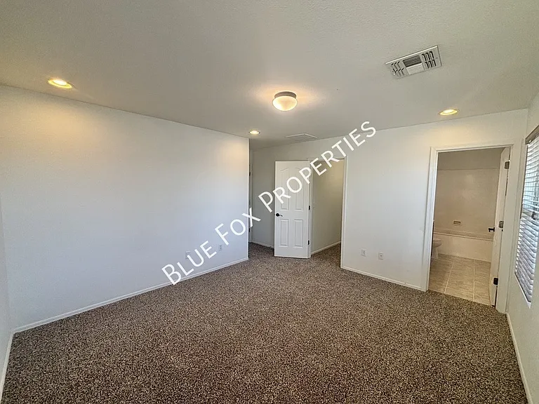7996 E Senate St — Photo 16