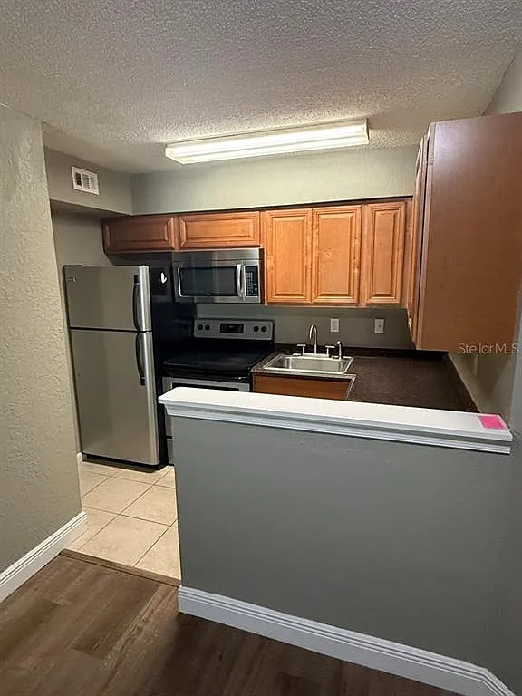 1 bed, 1.0 bath, 535 sqft, $1,300 — Photo 4