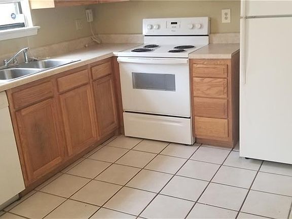 2nd image of 350 Witness Ln Unit E