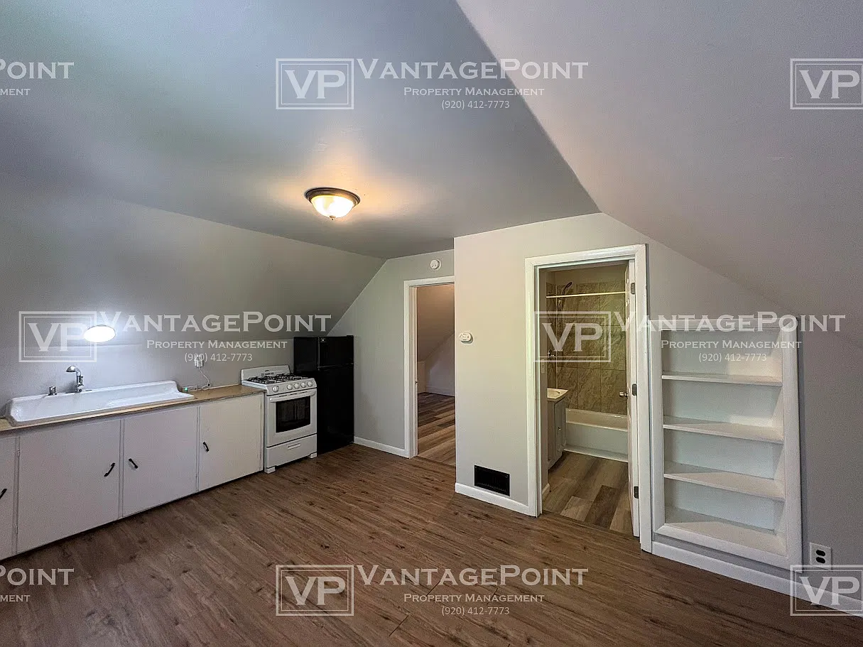 1221 Chicago Street - C — Photo 3