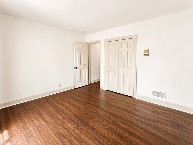 9205 Whitegate Ct — Photo 11