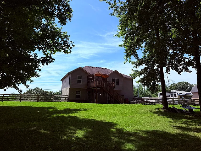 2152 Bend Rd — Photo 2