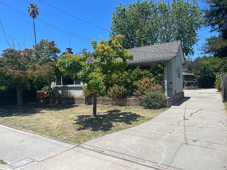 339 Chilverton St — Photo 4