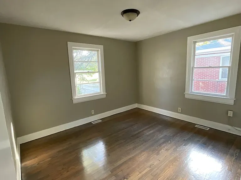 6310 Ward Blvd — Photo 8