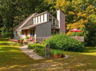 18 Dugg Hill Rd, Woodstock, CT 06281