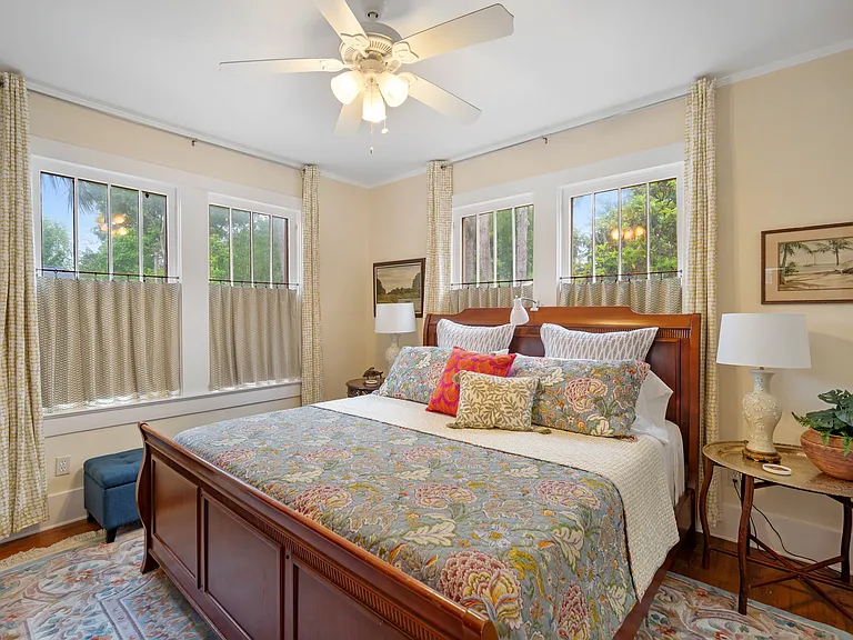 Back bedroom