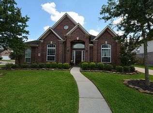 12302 Winding Shores Dr, Pearland, TX 77584