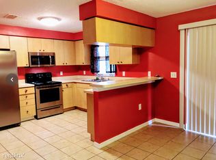 6600 Dog Rose Dr, Zephyrhills, FL 33544