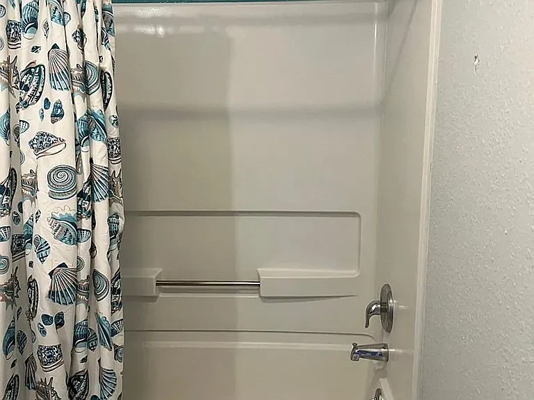 304 Pacific Ave S — Photo 5