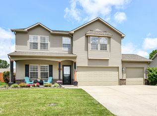 2020 Treving Dr, Cicero, IN 46034
