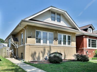 6630 N Oshkosh Ave, Chicago, IL, 60631