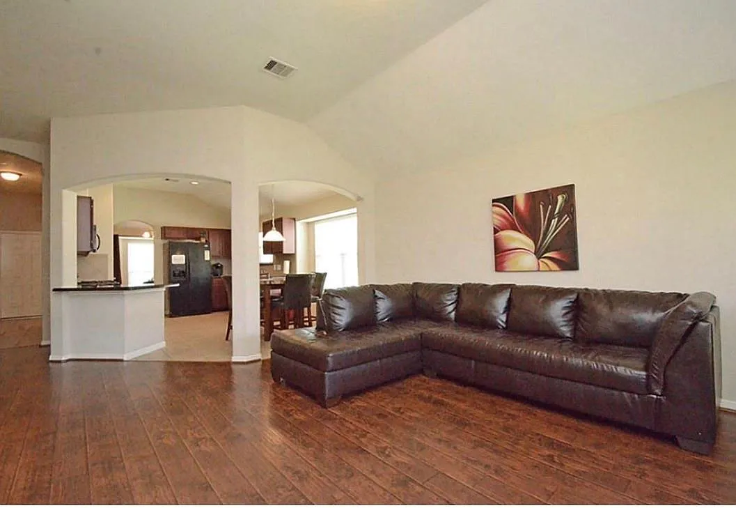 Building Photo - 15834 Sarasam Creek Ct