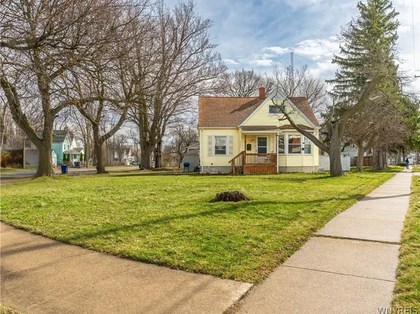 382 Ontario St, Lockport, NY 14094