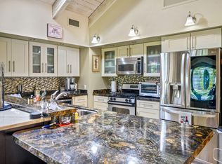 131 Racquet Club Dr S, Rancho Mirage, CA 92270