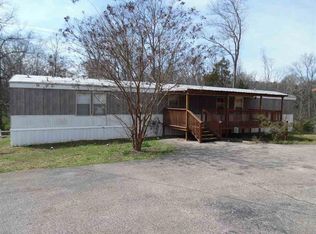 90 Rose Rd, Crump, TN 38327