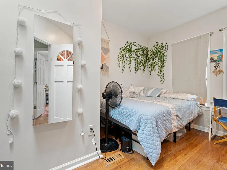 1723 Seaton St NW — Photo 27