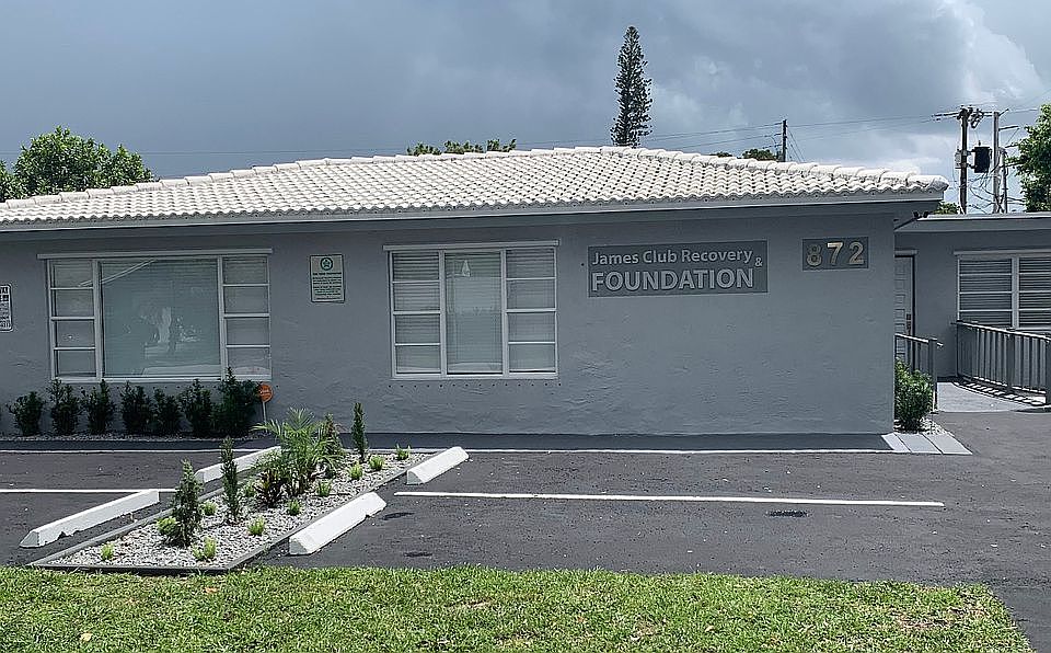 1st image of 872 NW 35th St