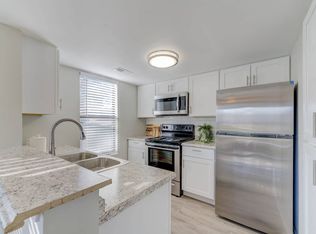 Lago Vista Apartments, Saint Charles, MO 63301