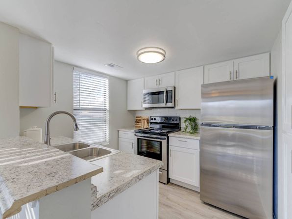 1300 Sun Lake Dr #5607