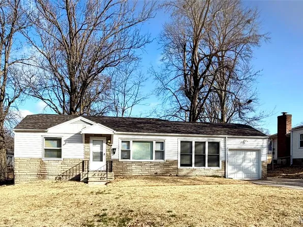 1033 Bakewell Dr, Saint Louis, MO 63137