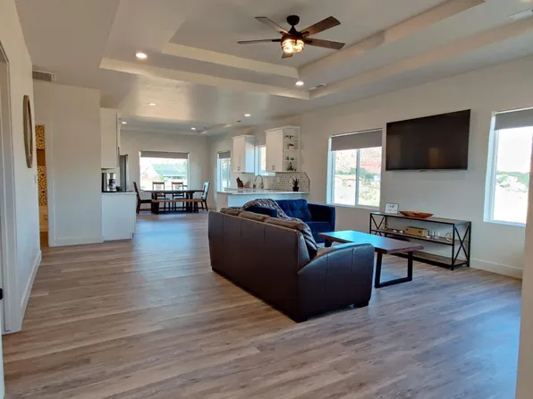 557 W Rawhide Dr, Kanab, UT 84741