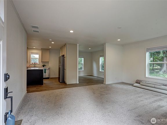 2nd image of 70 E Panorama Drive