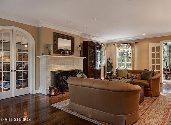 5th image of 1166 Lincoln Ave S