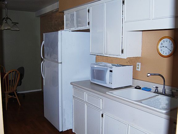 3rd image of 1500 W 8th Street #16
