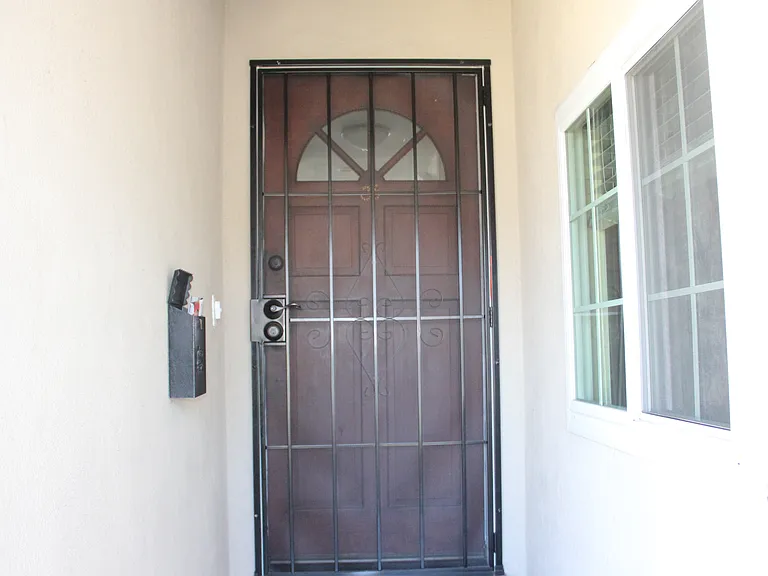 6854 Tiki Dr — Photo 2