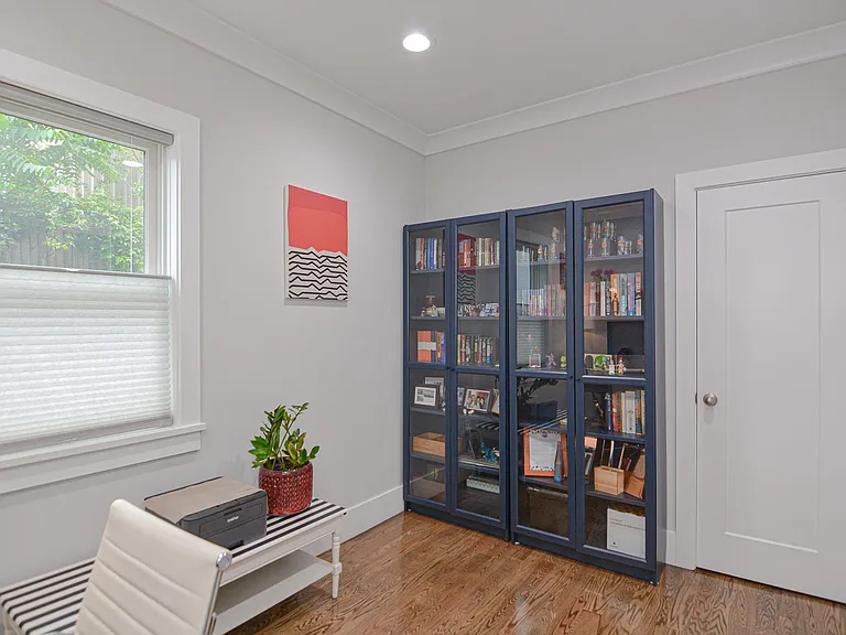 10 Grant St #1 — Photo 34