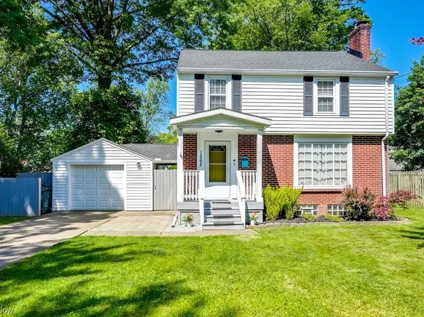 1562 19th St, Cuyahoga Falls, OH 44223