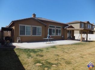 39382 11th St W, Palmdale, CA 93551