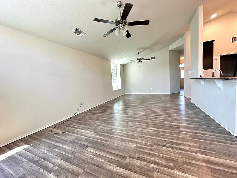 325 Ammonite Ln — Photo 7