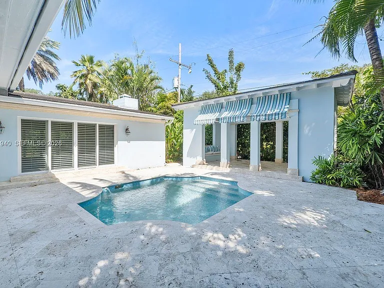 1037 Alfonso Ave — Photo 52